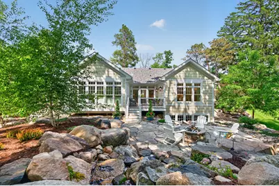 94 Neptune Street, Mahtomedi, MN 55115 - Photo 7