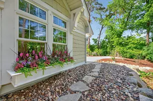 94 Neptune St, Mahtomedi, MN 55115 - Photo 9