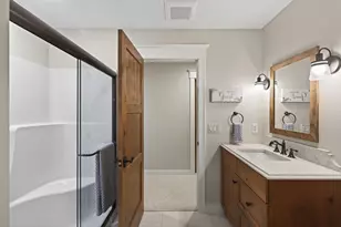94 Neptune St, Mahtomedi, MN 55115 - Photo 45