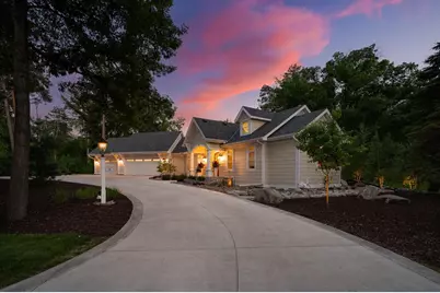 94 Neptune Street, Mahtomedi, MN 55115 - Photo 3