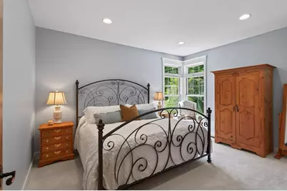 94 Neptune Street, Mahtomedi, MN 55115 - Photo 33