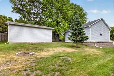711 Sunset Drive, Fergus Falls, MN 56537 - Photo 17