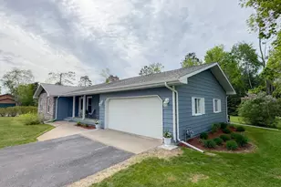 210 Kenwood Cir NE, Bemidji, MN 56601 - Photo 5