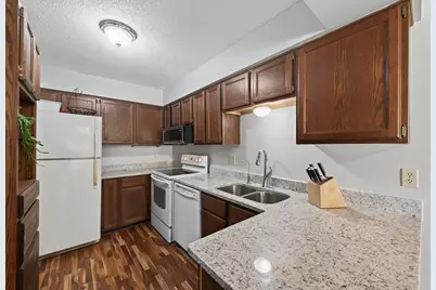 4664 Ridge Cliff Drive, Eagan, MN 55122 - Photo 19