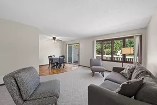 4664 Ridge Cliff Dr, Eagan, MN 55122 - Photo 15