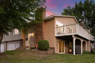 4664 Ridge Cliff Dr, Eagan, MN 55122 - Photo 7