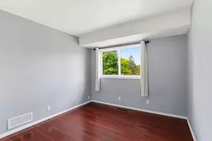10400 Decatur Ave S, Bloomington, MN 55438 - Photo 15