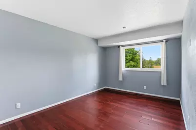 10400 Decatur Avenue S, Bloomington, MN 55438 - Photo 17