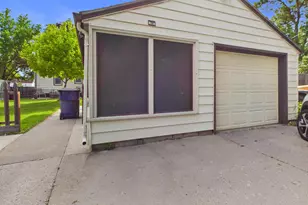 421 Raymond Ave NE, Saint Cloud, MN 56304 - Photo 13