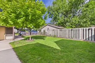 421 Raymond Ave NE, Saint Cloud, MN 56304 - Photo 11