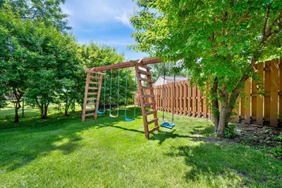 3653 Grenadier Trail N, Oakdale, MN 55128 - Photo 45