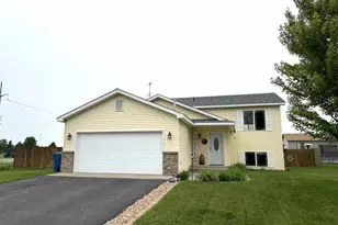 1503 Park View Ln NE, Sauk Rapids, MN 56379 - Photo 1