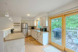 102 Robertson Dr NW, Bemidji, MN 56601 - Photo 5