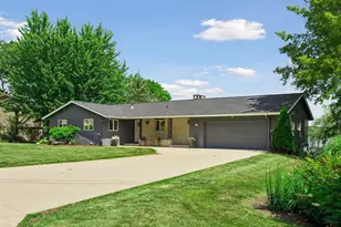 2500 Auburn Dr, Victoria, MN 55386 - Photo 1