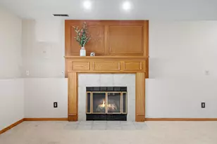 10283 Lee Dr, Eden Prairie, MN 55347 - Photo 21