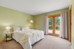 10283 Lee Dr, Eden Prairie, MN 55347 - Photo 15