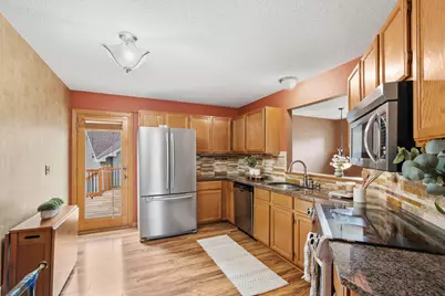 10283 Lee Drive, Eden Prairie, MN 55347 - Photo 9
