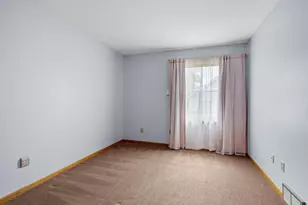 10283 Lee Dr, Eden Prairie, MN 55347 - Photo 13