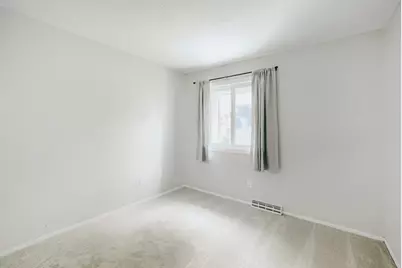 2342 Dorland Place E, Maplewood, MN 55119 - Photo 15