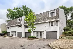 2342 Dorland Pl E, Maplewood, MN 55119 - Photo 1