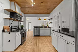 2401 Upton Ave N, Minneapolis, MN 55411 - Photo 23