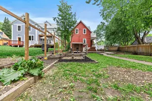 2401 Upton Ave N, Minneapolis, MN 55411 - Photo 71