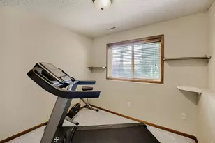 806 Boldt St, Chaska, MN 55318 - Photo 25