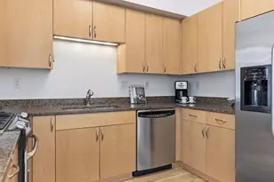 215 10th Ave S, Minneapolis, MN 55415 - Photo 15