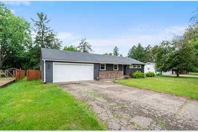 907 Fairfield Road, New Richmond, WI 54017 - Photo 5