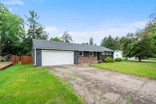 907 Fairfield Rd, New Richmond, WI 54017 - Photo 5