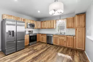 125 W Church St, Belle Plaine, MN 56011 - Photo 3