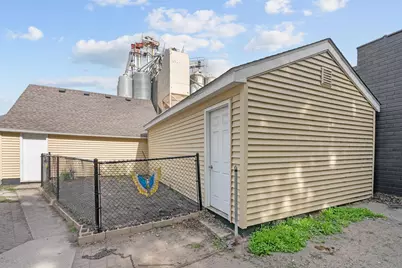 125 W Church Street, Belle Plaine, MN 56011 - Photo 19