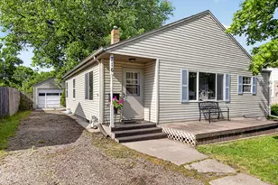 716 W 7th Ave, Fergus Falls, MN 56537 - Photo 1