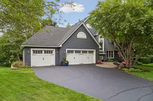 10730 Spoon Ridge, Eden Prairie, MN 55347 - Photo 1