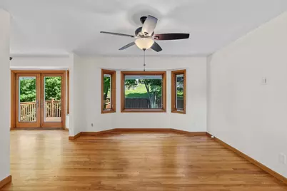 1136 Minnesota Street S, Shakopee, MN 55379 - Photo 13