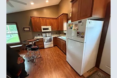 1903 Mark Drive, Albert Lea, MN 56007 - Photo 3