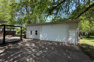 8243 Thomas Ave S, Bloomington, MN 55431 - Photo 21