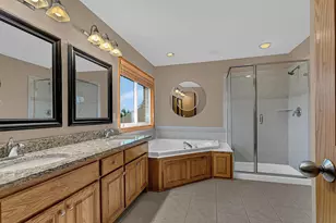 12322 Jasper Ln, Eden Prairie, MN 55347 - Photo 25