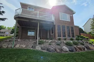 12322 Jasper Ln, Eden Prairie, MN 55347 - Photo 5