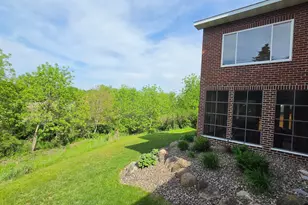 12322 Jasper Ln, Eden Prairie, MN 55347 - Photo 7