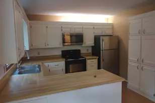 1404 City View Ct NE, Rochester, MN 55906 - Photo 5