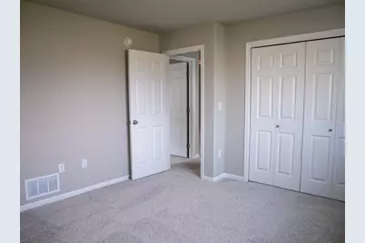 6782 Meadow View Drive S, Fargo, ND 58104 - Photo 21