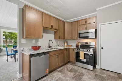 2803 Fremont Avenue N, Minneapolis, MN 55411 - Photo 9