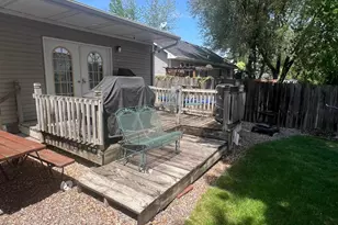 3929 Fordham Dr NE, Saint Paul, MN 55421 - Photo 9