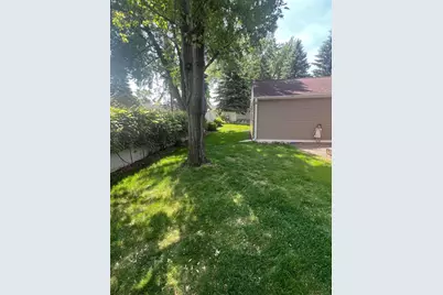 3929 Fordham Drive NE, Saint Paul, MN 55421 - Photo 11