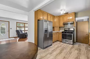 4002 Nevada Ave N, New Hope, MN 55427 - Photo 7