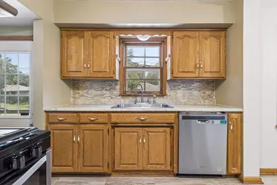 4002 Nevada Avenue N, New Hope, MN 55427 - Photo 9
