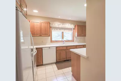 1825 Golf View Drive, River Falls, WI 54022 - Photo 5