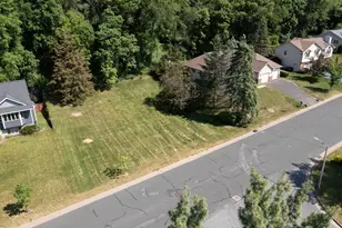 1825 Golf View Dr, River Falls, WI 54022 - Photo 27