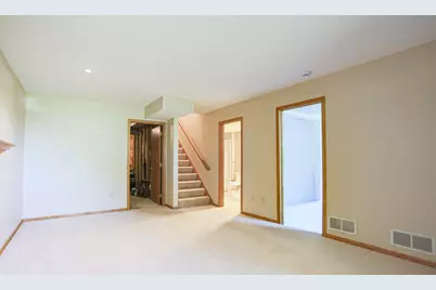 1825 Golf View Drive, River Falls, WI 54022 - Photo 21